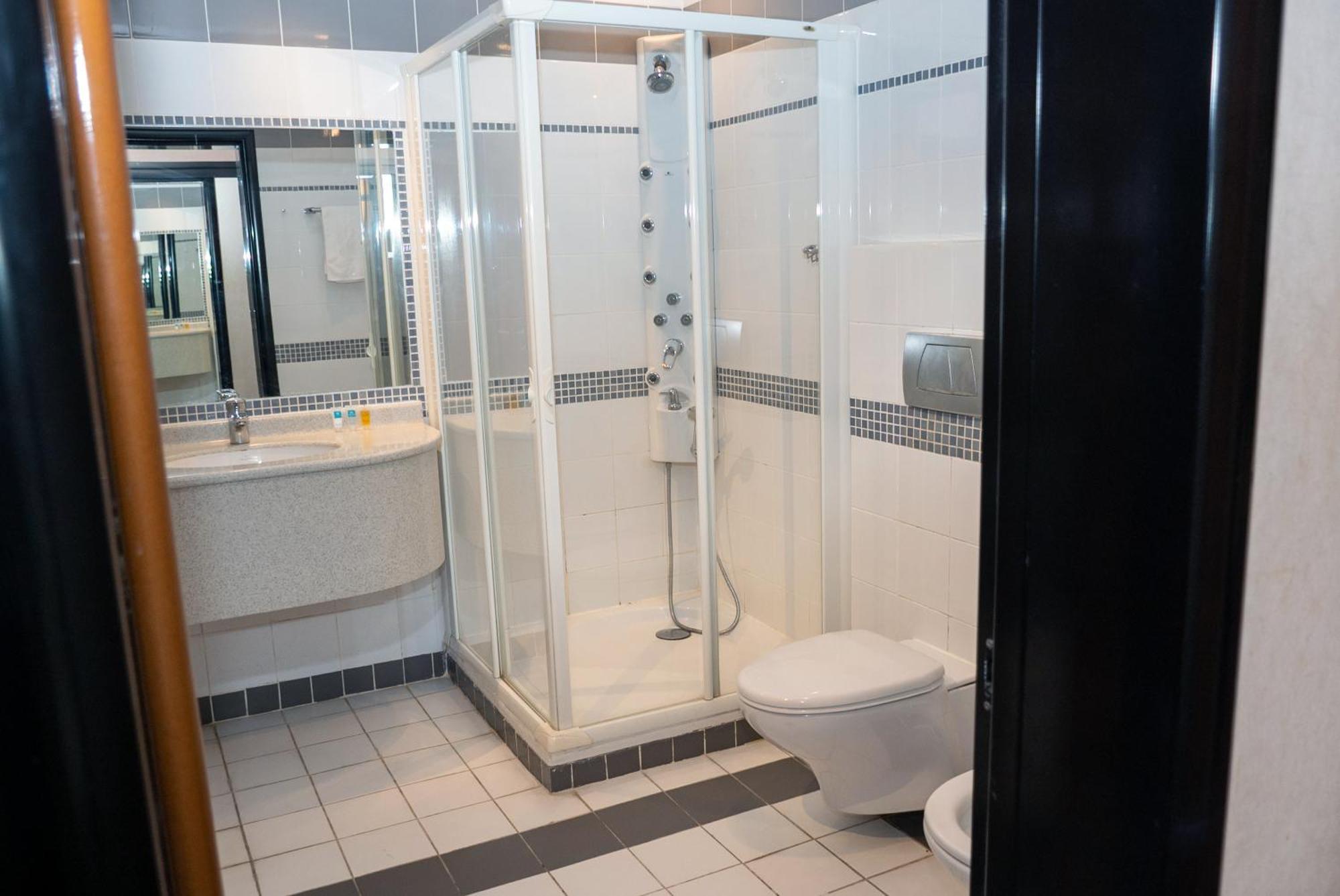 One Pavilion Luxury Serviced Apartments Manama Eksteriør bilde